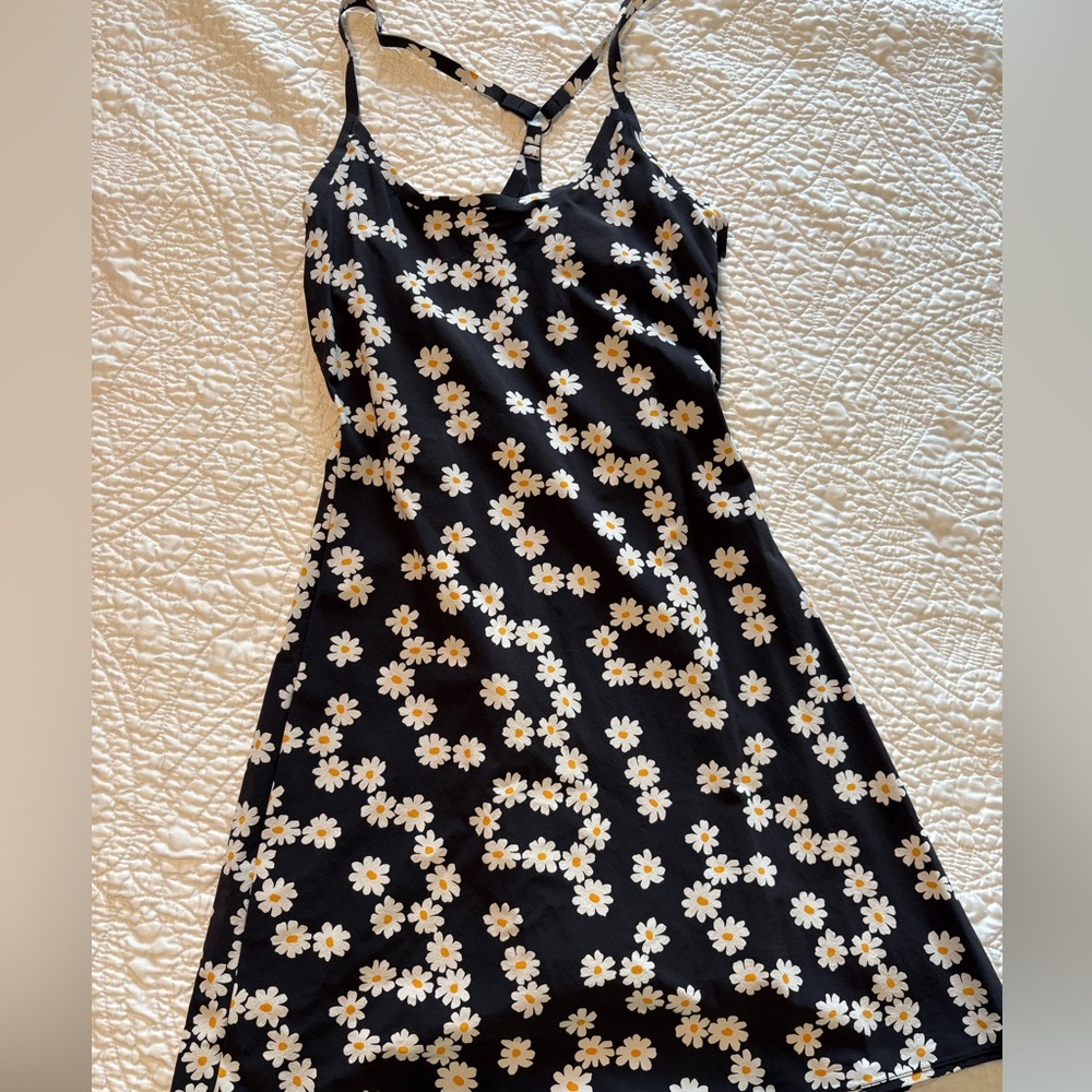 Outdoor Voices Exercise Dress in Daisy Pattern